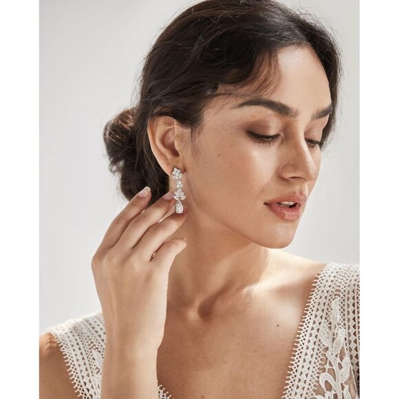 Women's Silver Crystal Cubic Zirconia Bridal Drop Teardrop Wedding Earrings - Picture 3 of 7